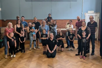 bonding-and-fun-bring-a-parent-child-class-jigsaw-performing-arts-hitchin